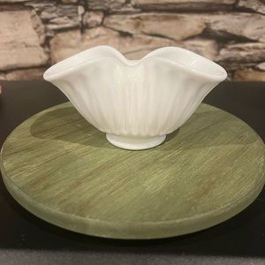 Vintage Fostoria Milk Glass Diamond Sunburst Pansy Basket.